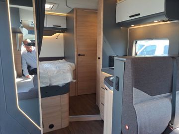 Knaus L!VE WAVE PLATINUM SELECTION 650 MF Live