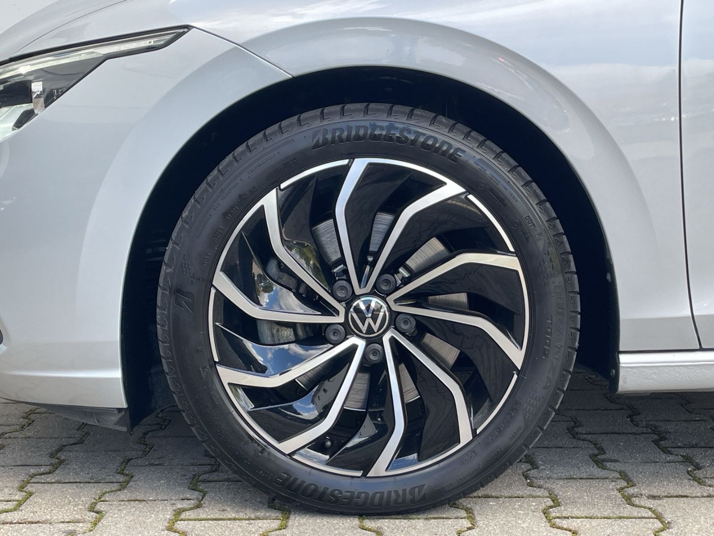 Golf VIII 1.5eTSI DSG United Pano/H&K/Kamera/DCC