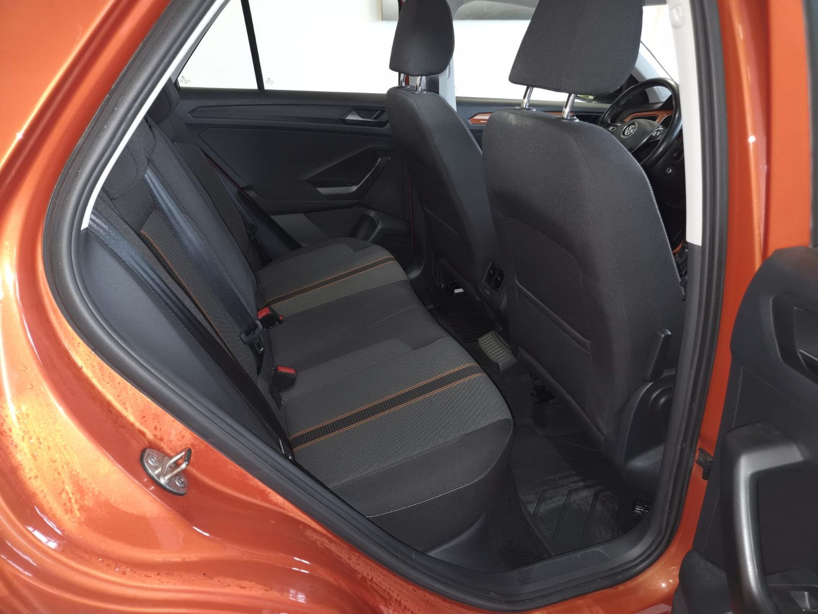 Fahrzeugabbildung Volkswagen T-Roc Style 4Motion / NAVI / GARANTIE