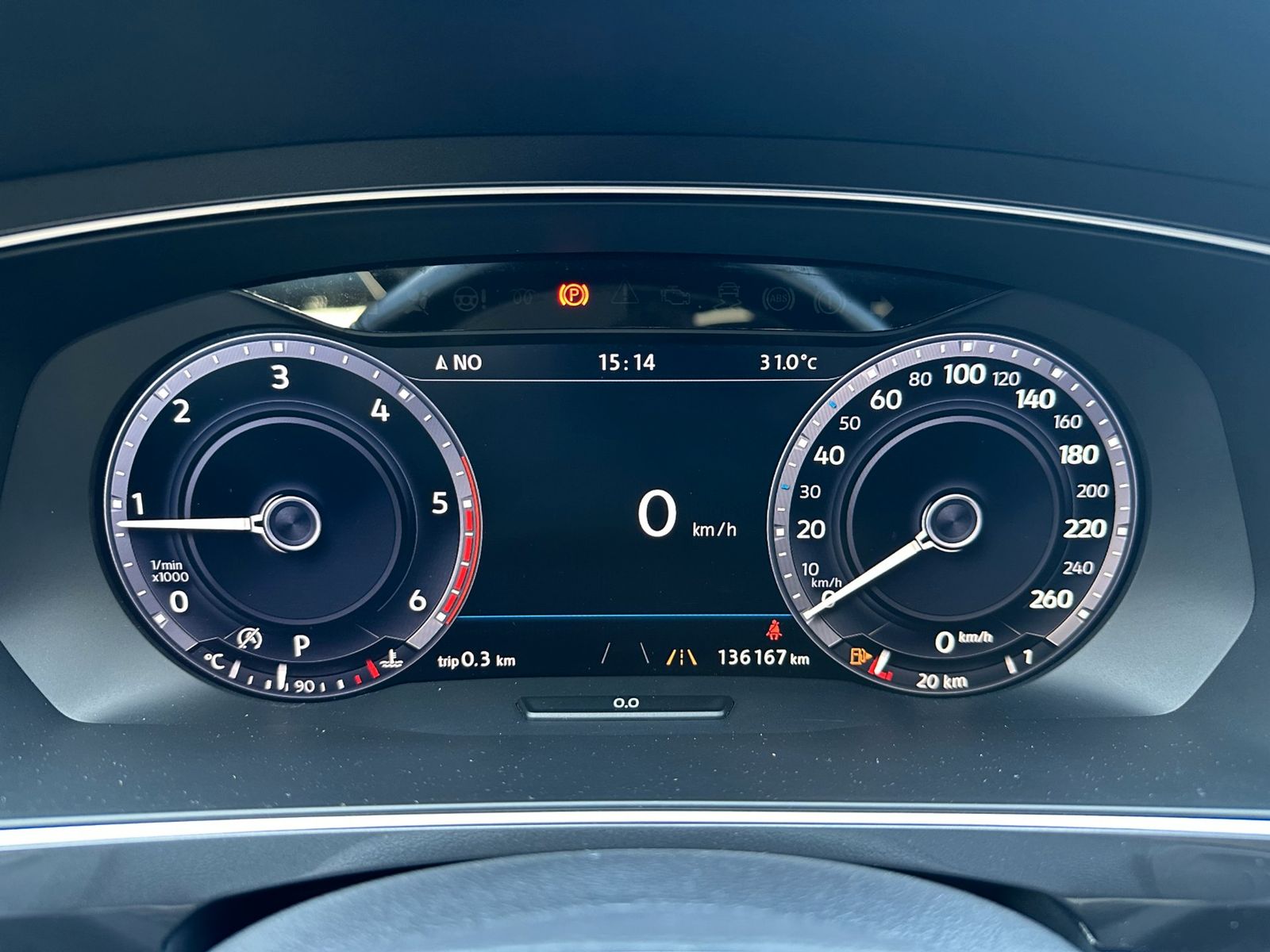 Fahrzeugabbildung Volkswagen Tiguan 2.0 TDI DSG 4M Sound NAV+LED+AHK+PANORAMA