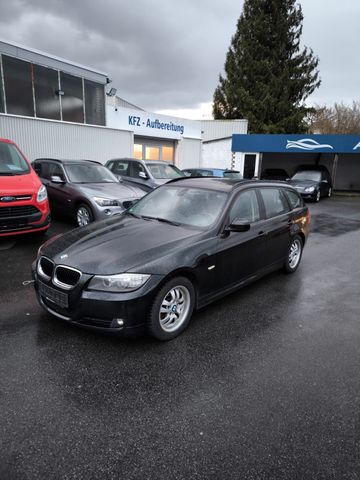 BMW 318d Touring MOTORSCHADEN