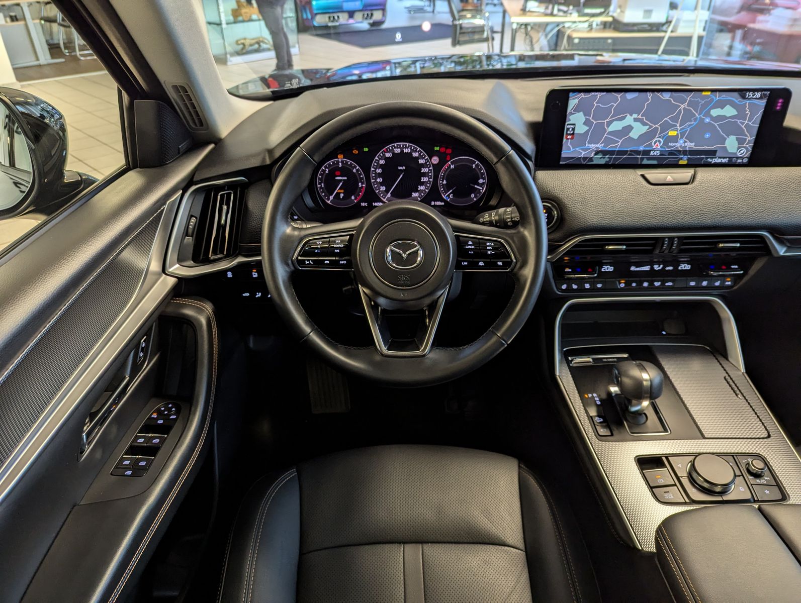 MAZDA CX-60  e-SKYACTIV-D 254 HOMURA AWD Pano HUD Bose - Image 19