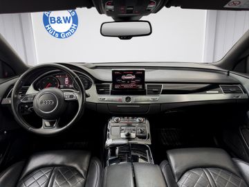 Audi A8 - 10