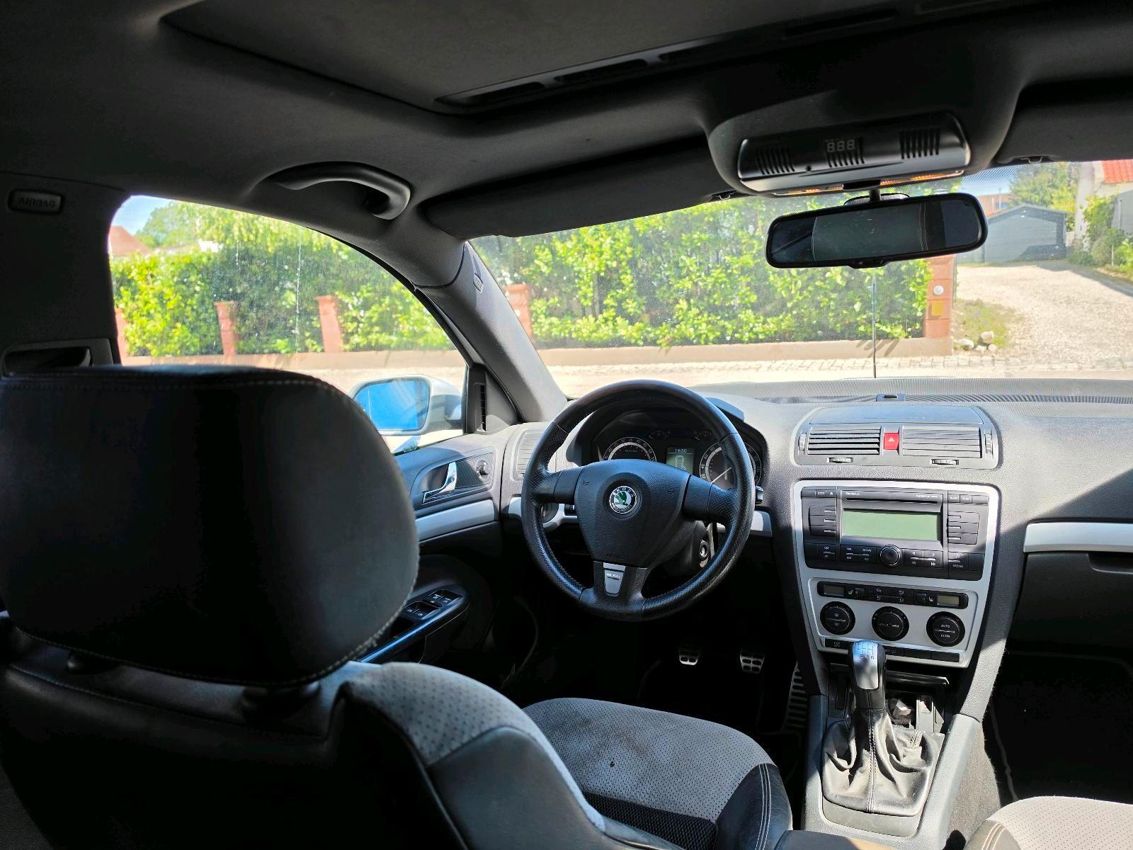 Skoda Octavia 2006 — photo 11