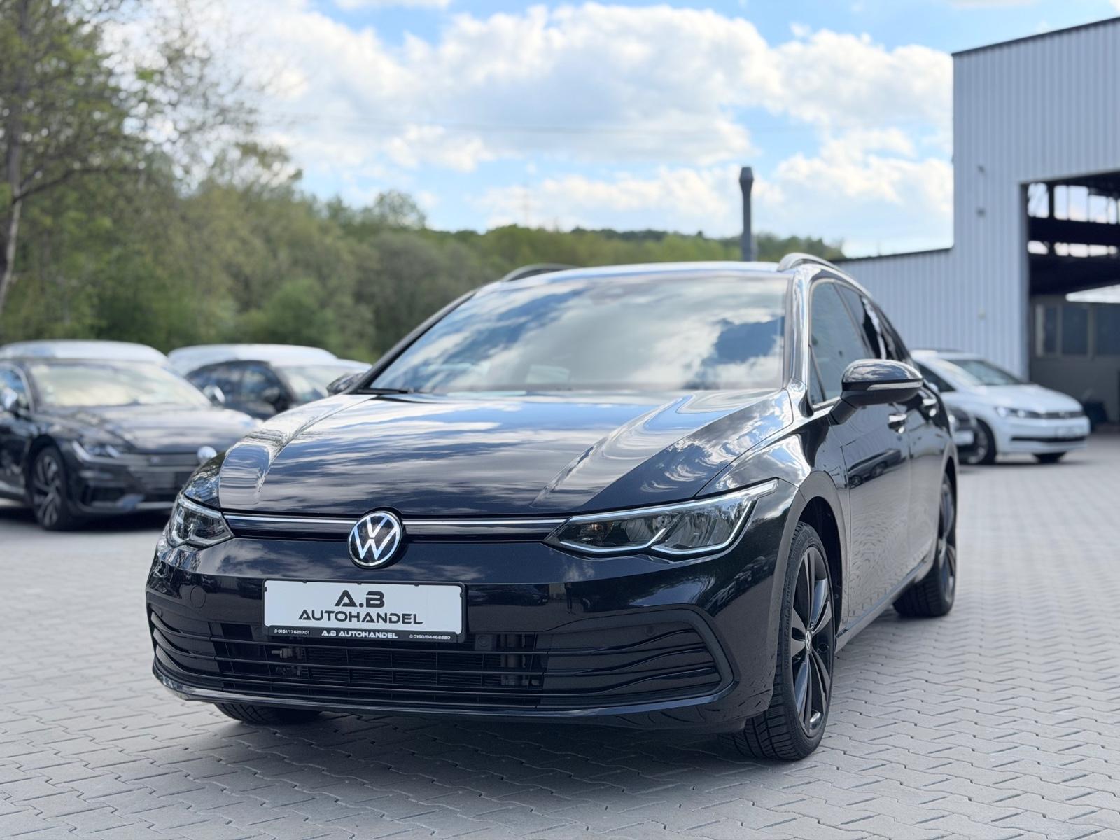 Volkswagen Golf VIII Variant Life 2.0TDI/RCAM/LED/ACC/AHK