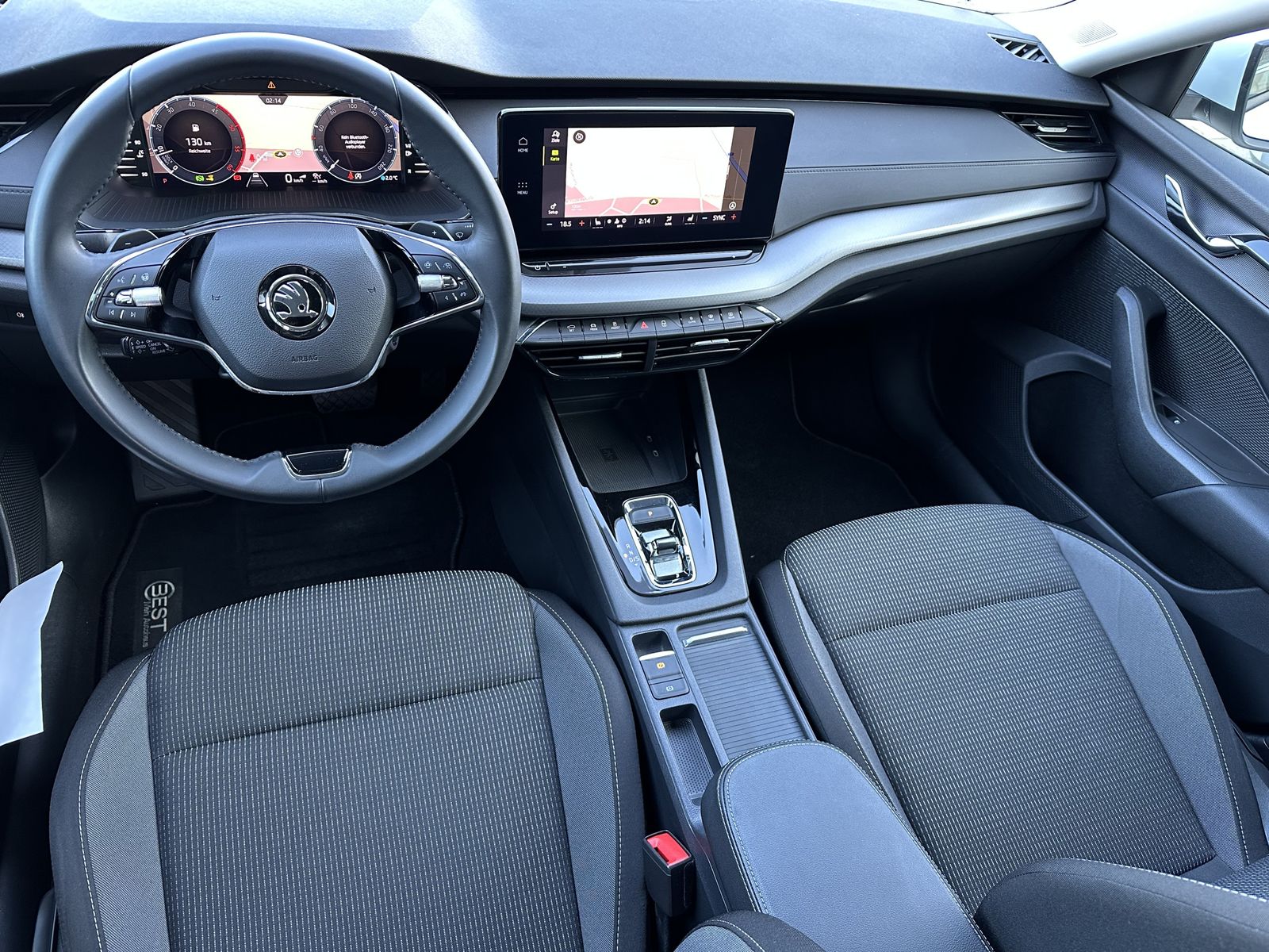 Fahrzeugabbildung SKODA Octavia Combi 2.0 TDI DSG Ambition NAV+LED+VCOCK