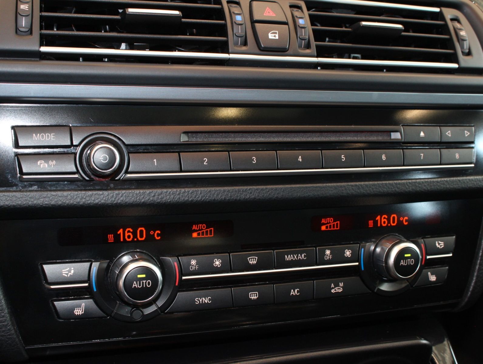 Fahrzeugabbildung BMW 530d Pano+Standhzg.+SoftClose+R.Kamera+NaviProf.