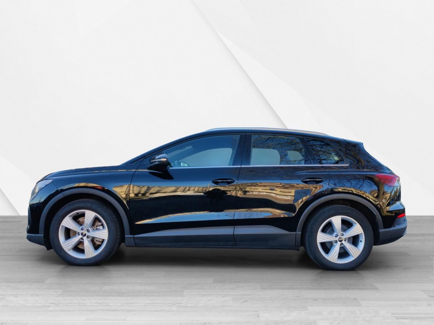 Fahrzeugabbildung Audi Q4 e-tron 40 S Line Matrix Navi Pano
