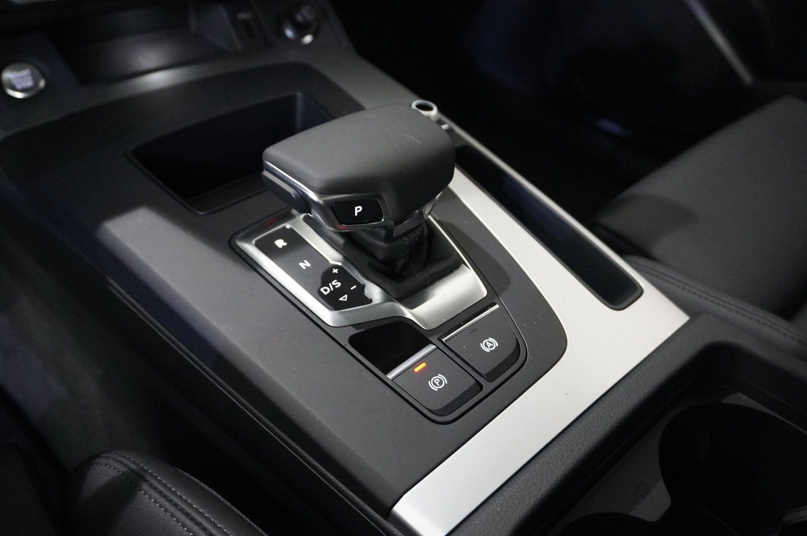 Fahrzeugabbildung Audi Q5 35 TDI ADVANCED NAVI/LED/KAMERA/VIRT/LEDER/SH