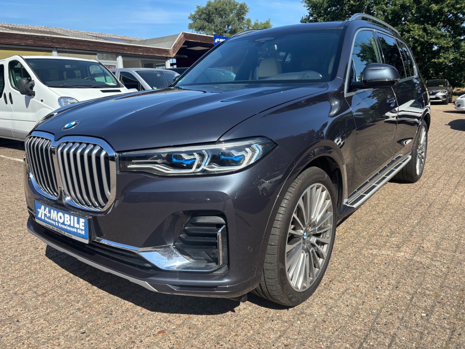 BMW X7 - 1