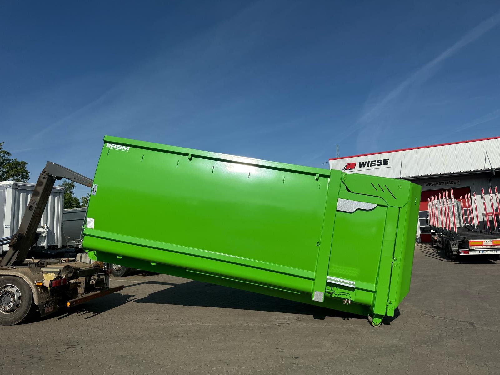 Fahrzeugabbildung Andere RSM Abrollcontainer 38m³ mit hydr. Heckklappe