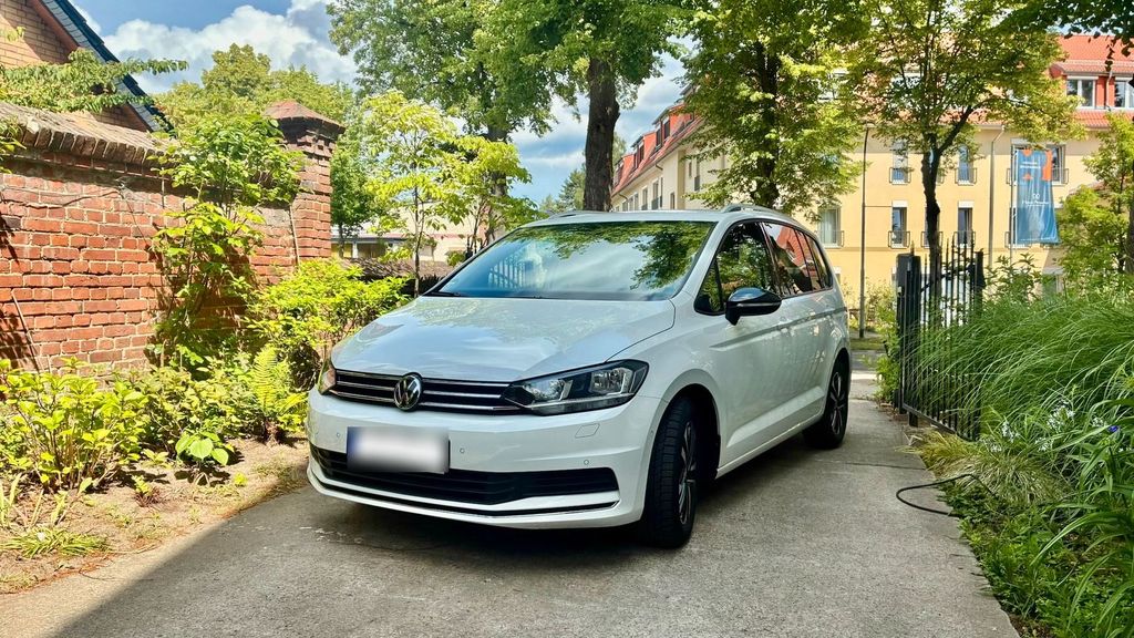 Image of Volkswagen Touran