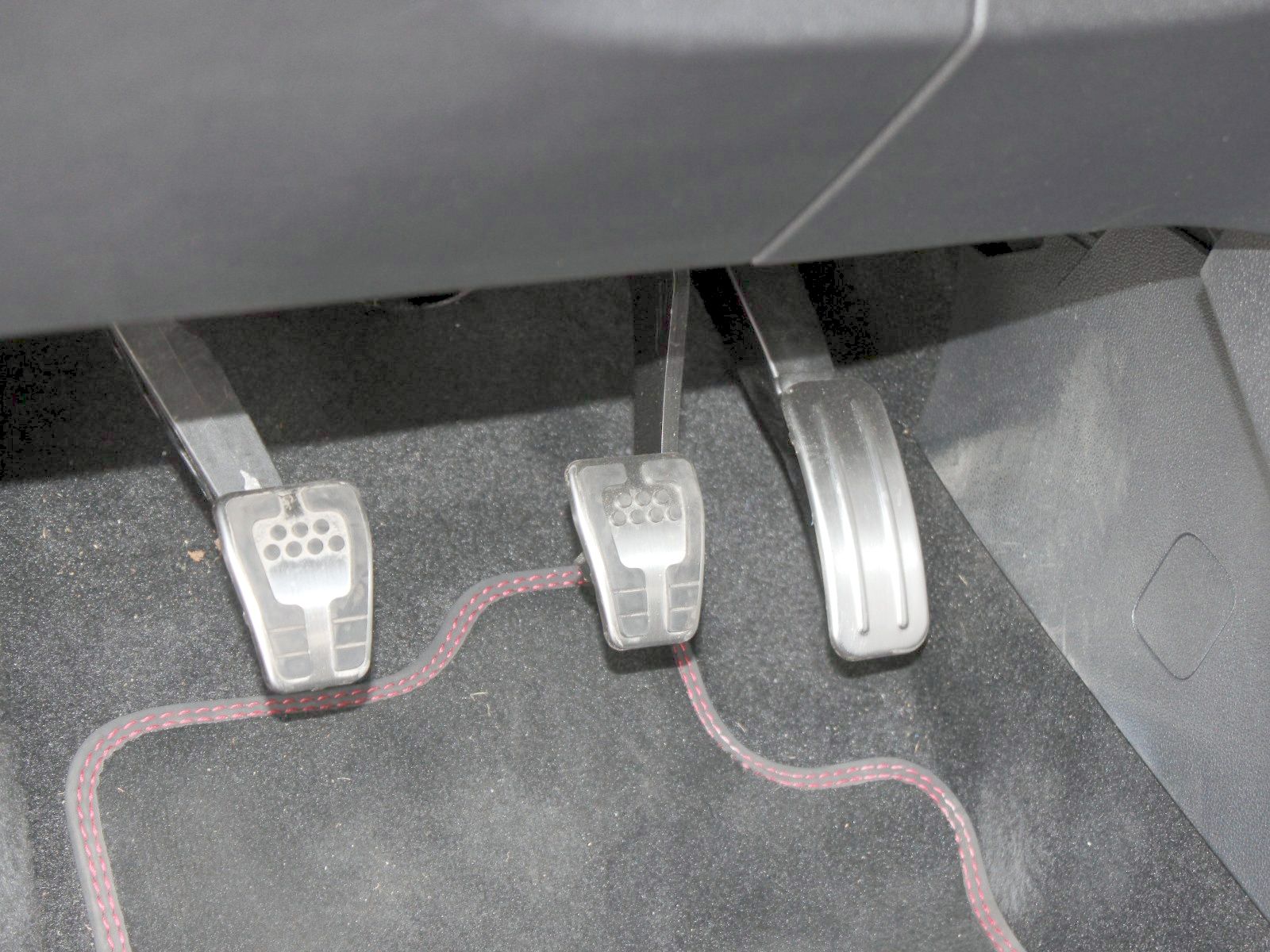 Fahrzeugabbildung Ford Puma ST-Line 1,0 EcoBoost Mild Hybrid
