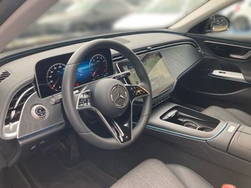 Mercedes E 200 - 8