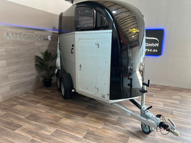 Humbaur Xanthos Aero 2400 Black metallic --Lagerwagen--