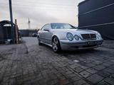Mercedes-Benz w208 CLK 430 - Mercedes-Benz CLK 430: Coupe