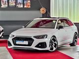 Audi RS4 Pano Matrix B&O SportAga 360°ACC Keramik 20" - Audi RS4 aus 2020