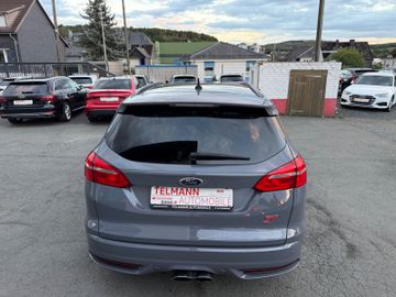 Ford Focus - 7