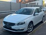 Volvo S60 2.4 D4 Summum AWD 5zyl. Automatik - weiße Volvo S60