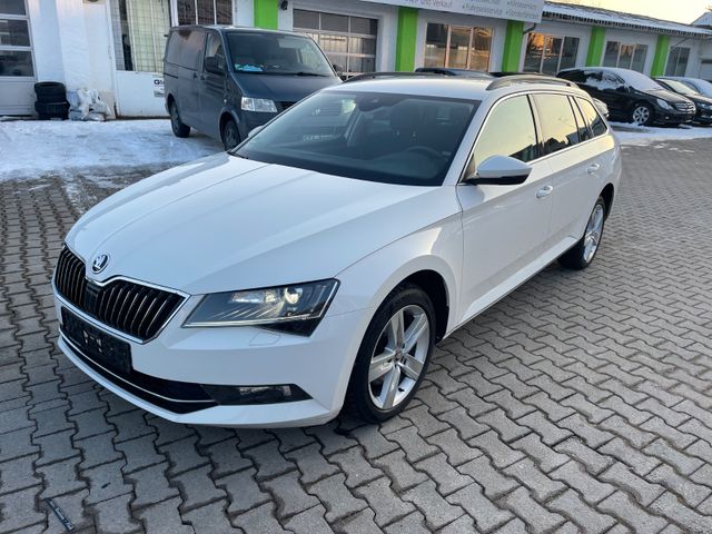 Skoda Superb Combi Ambition 4x4 Top Zhustand!