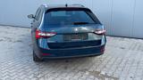 Skoda Superb 1.6 TDI DSG Style Combi Nav/Tel/Sitzh. - Skoda Superb: 1.6
