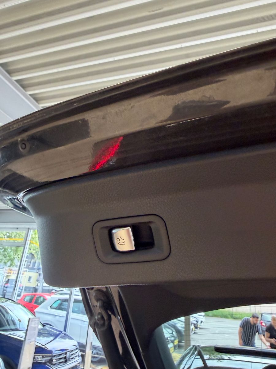 Fahrzeugabbildung Mercedes-Benz GLC 400 Coupe 4 Matic *Virt. Cockpit*Burmester