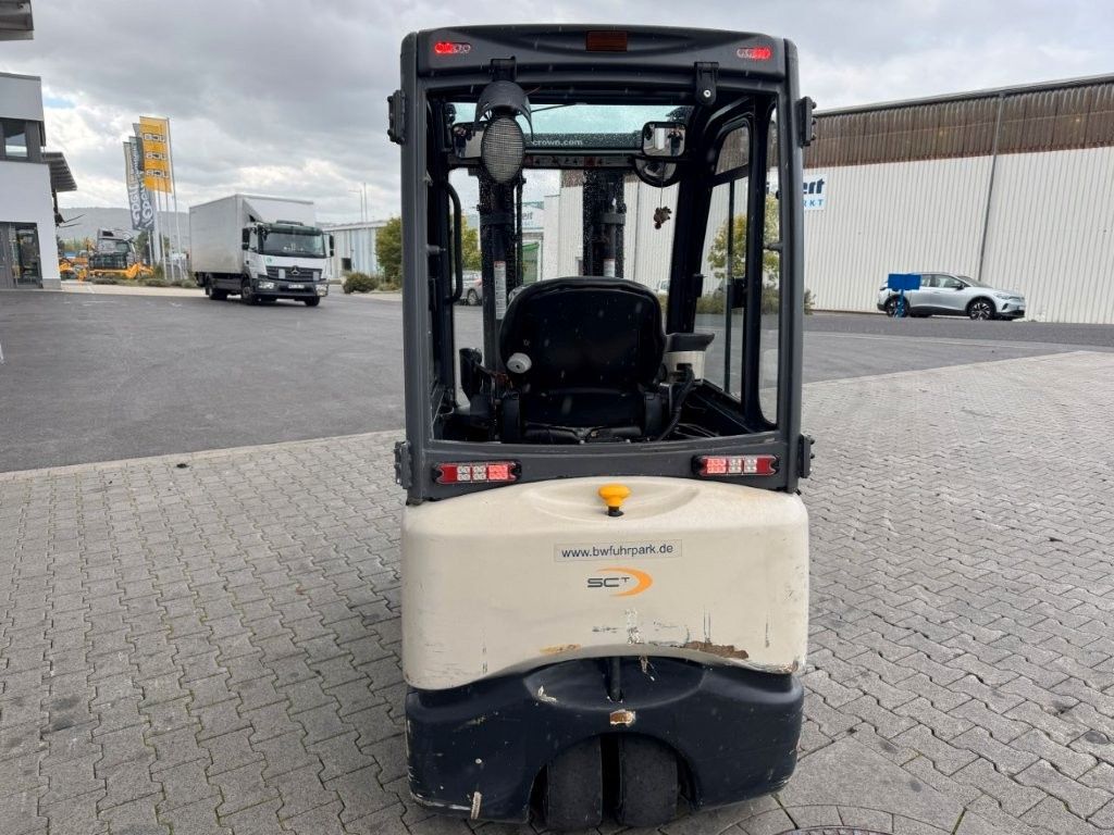 Fahrzeugabbildung Crown SCT6020-1.3 / Triplex 4,3m / Batterie 06/2020