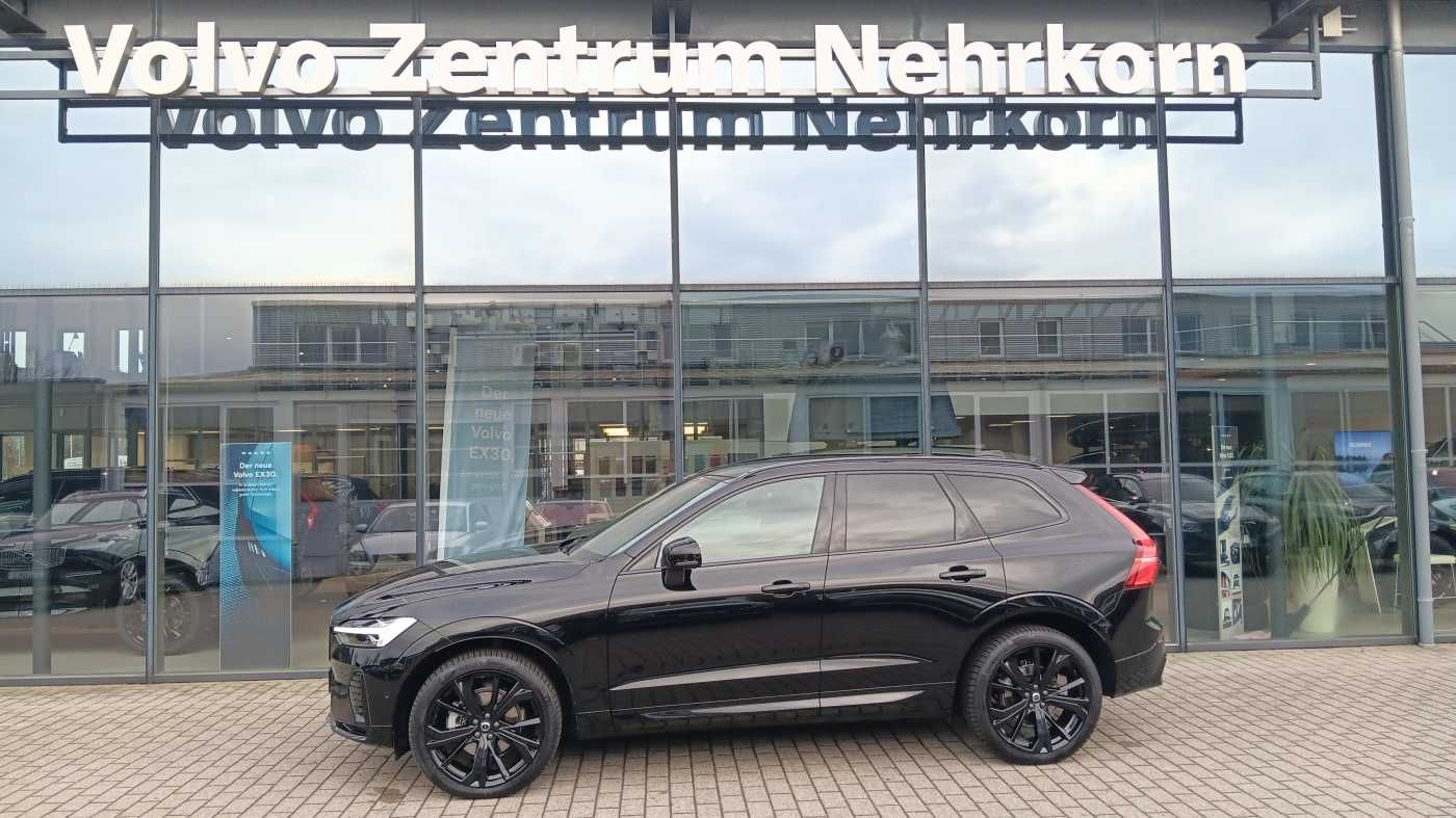 Fahrzeugabbildung Volvo XC60 B5 AWD Plus Black Edition 'AHK, ACC'