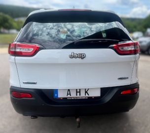 Jeep Cherokee - 5