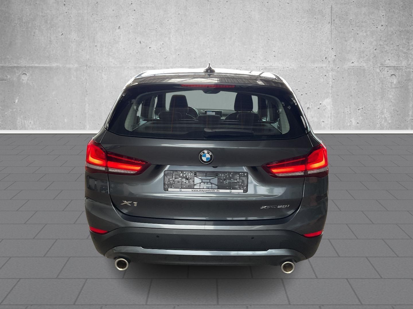 BMW X1 xDrive 20i Navi LED el-Heckklappe Klimaautom 