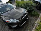 Ford Mondeo - Ford Mondeo aus 2013 mit Diesel-Antrieb: Kombi