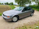 BMW 520i 1999 - BMW 520 aus 1999: 520i