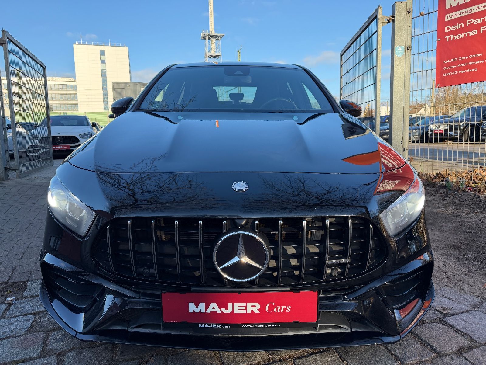 Fahrzeugabbildung Mercedes-Benz A 35 AMG 4Matic*BURMESTER*PANO*LED*ALCANTARA*19"