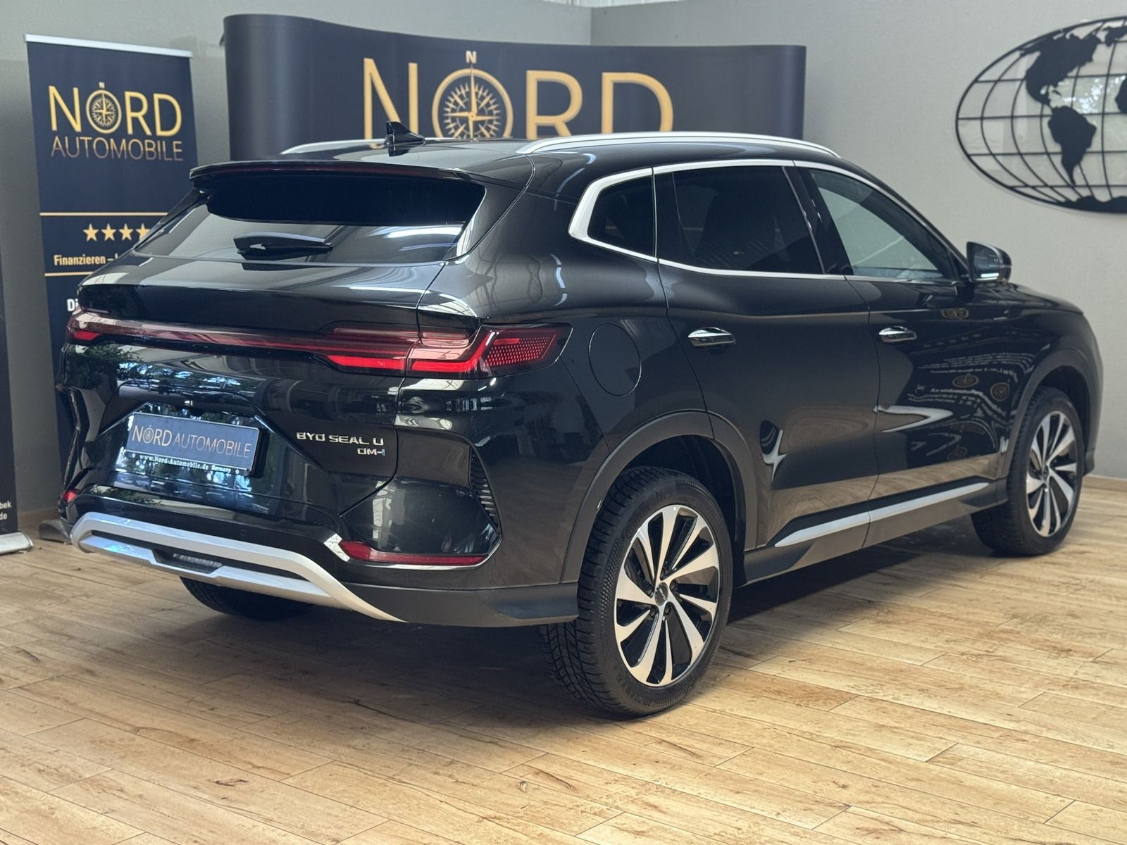 BYD SEAL U