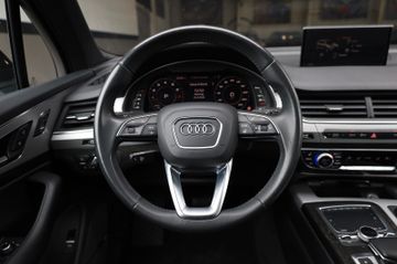 Audi Q7 - 11