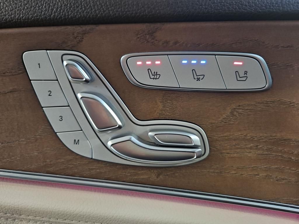 Fahrzeugabbildung Mercedes-Benz E 400 d T 4M AMG Pano Airmatic Massage Burmester