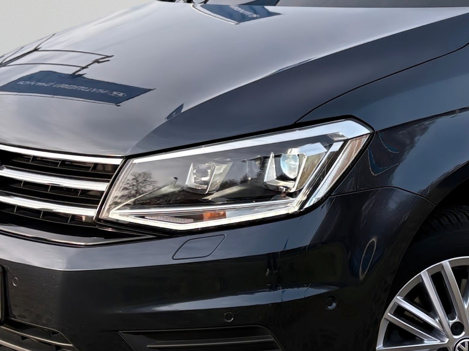 Fahrzeugabbildung Volkswagen Caddy PKW Comfortline BMT