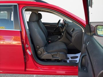 Volkswagen Golf - 11