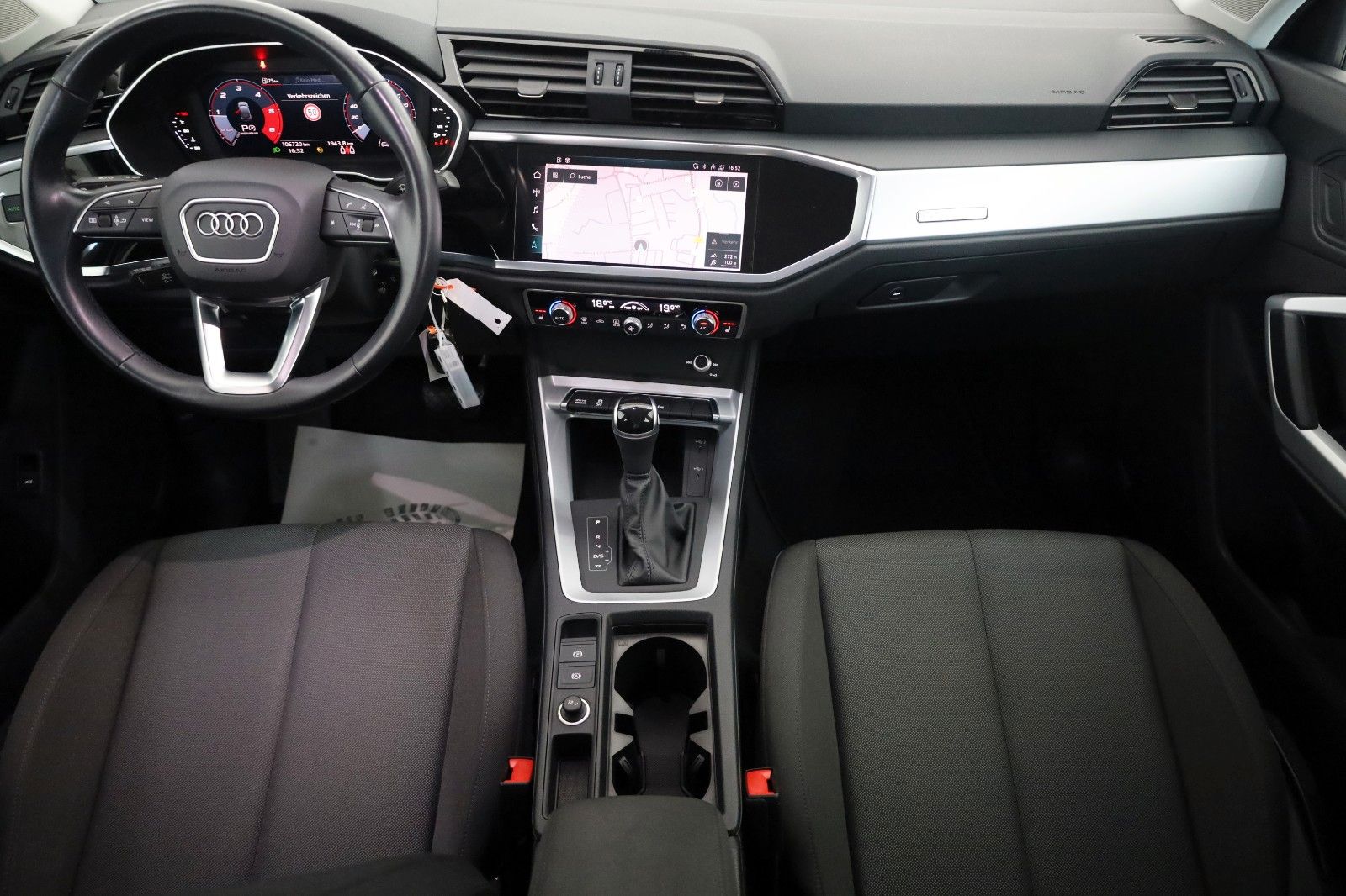 Fahrzeugabbildung Audi Q3 35 TDI quattro Sportback Navi,LED,Kamera,SH