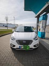 Hyundai ix35 Fuel Cell 2WD - - Hyundai ix35 mit Wasserstoff-Antrieb