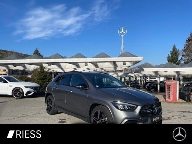 Mercedes-Benz GLA 200 AMG Sport Night Distr Pano AHK 360 19''
