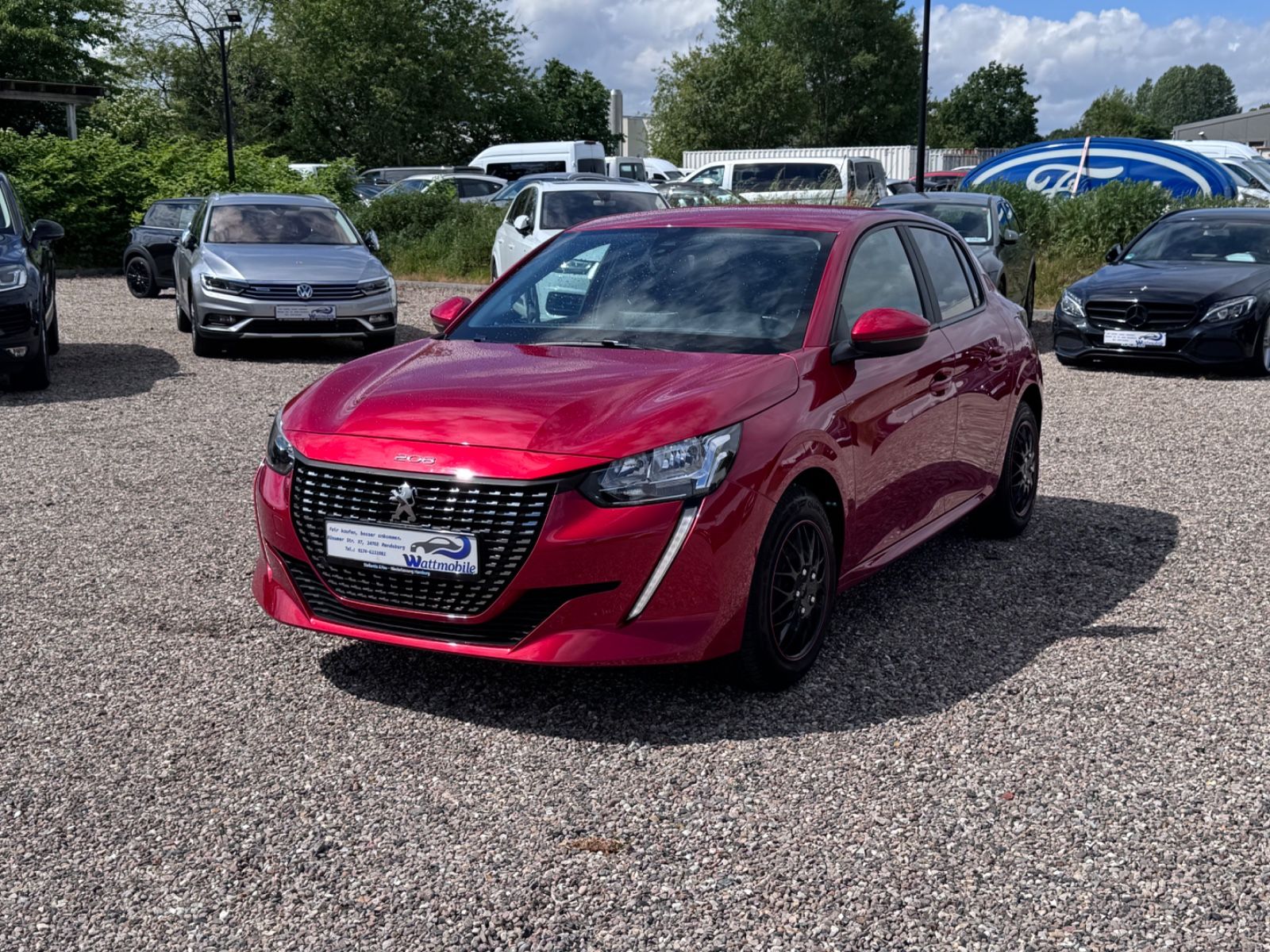 PEUGEOT 208
