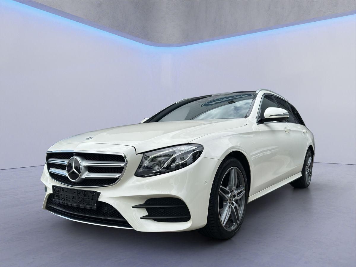 MERCEDES-BENZ E 220d T AMG-Line LED/360°/Leder/Pano/Burmester