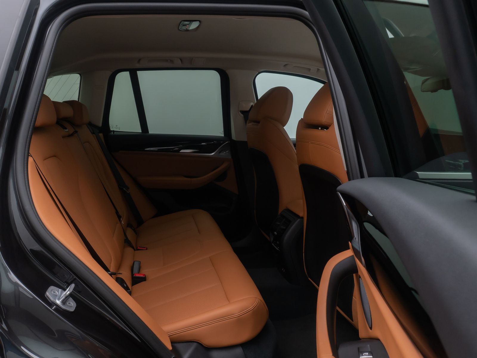 Fahrzeugabbildung BMW X3 xD30e Alarm HUD DAB Laser Kamera Sport Leder