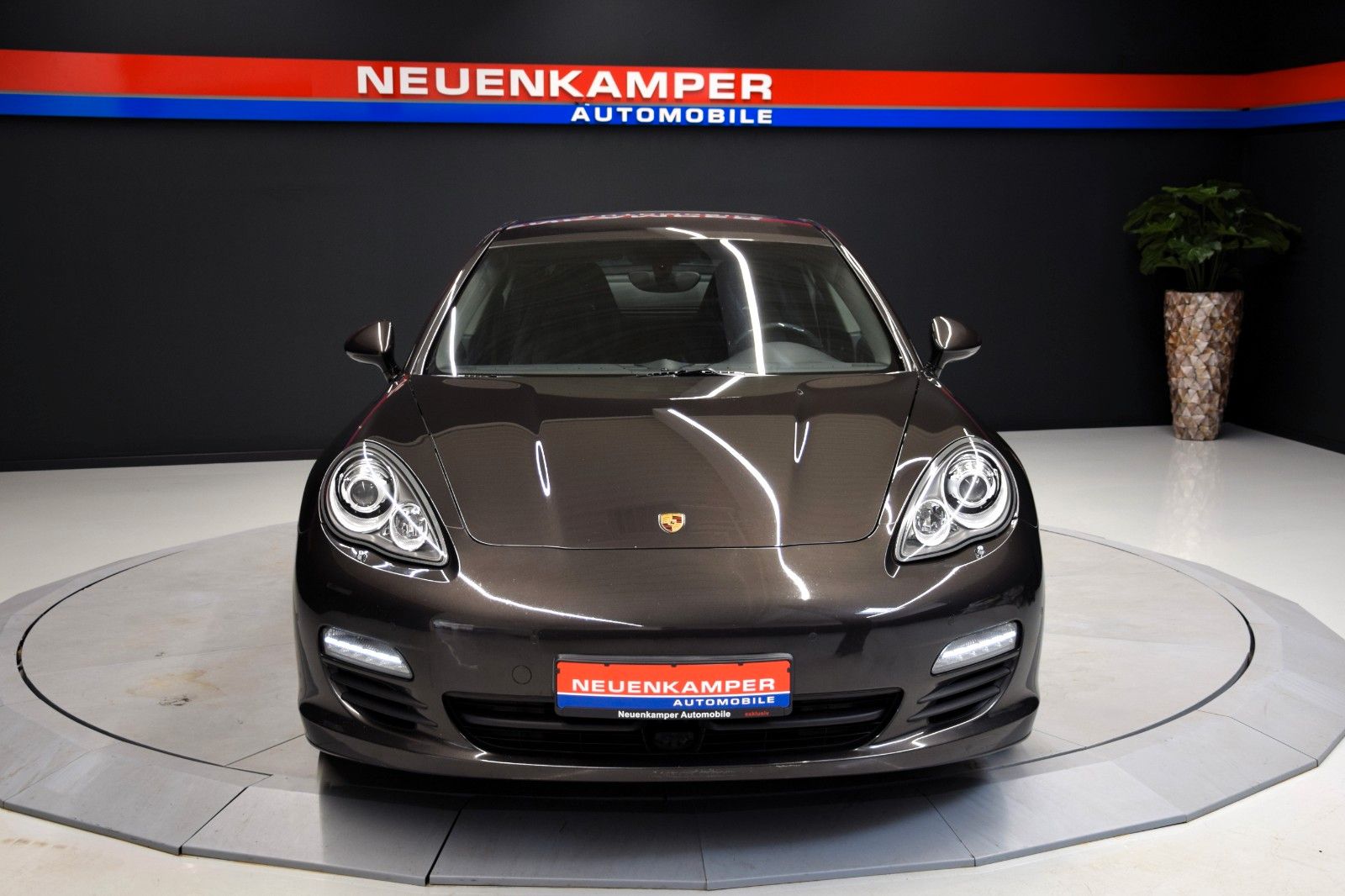 Fahrzeugabbildung Porsche Panamera Diesel ACC Bi-Xenon Kamera Sp.Chrono
