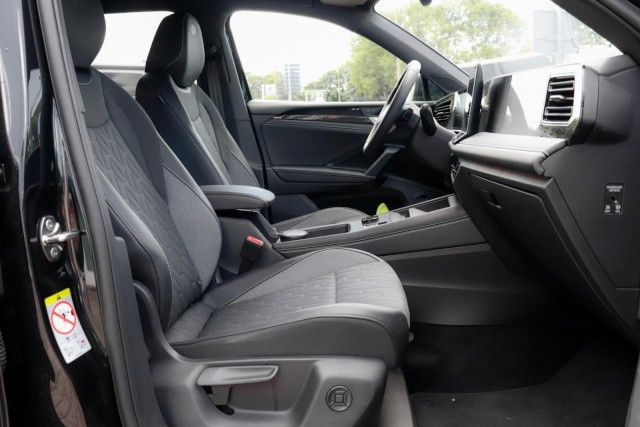 Volkswagen Tiguan GOAL AHZV Winterräder Area View foto 9