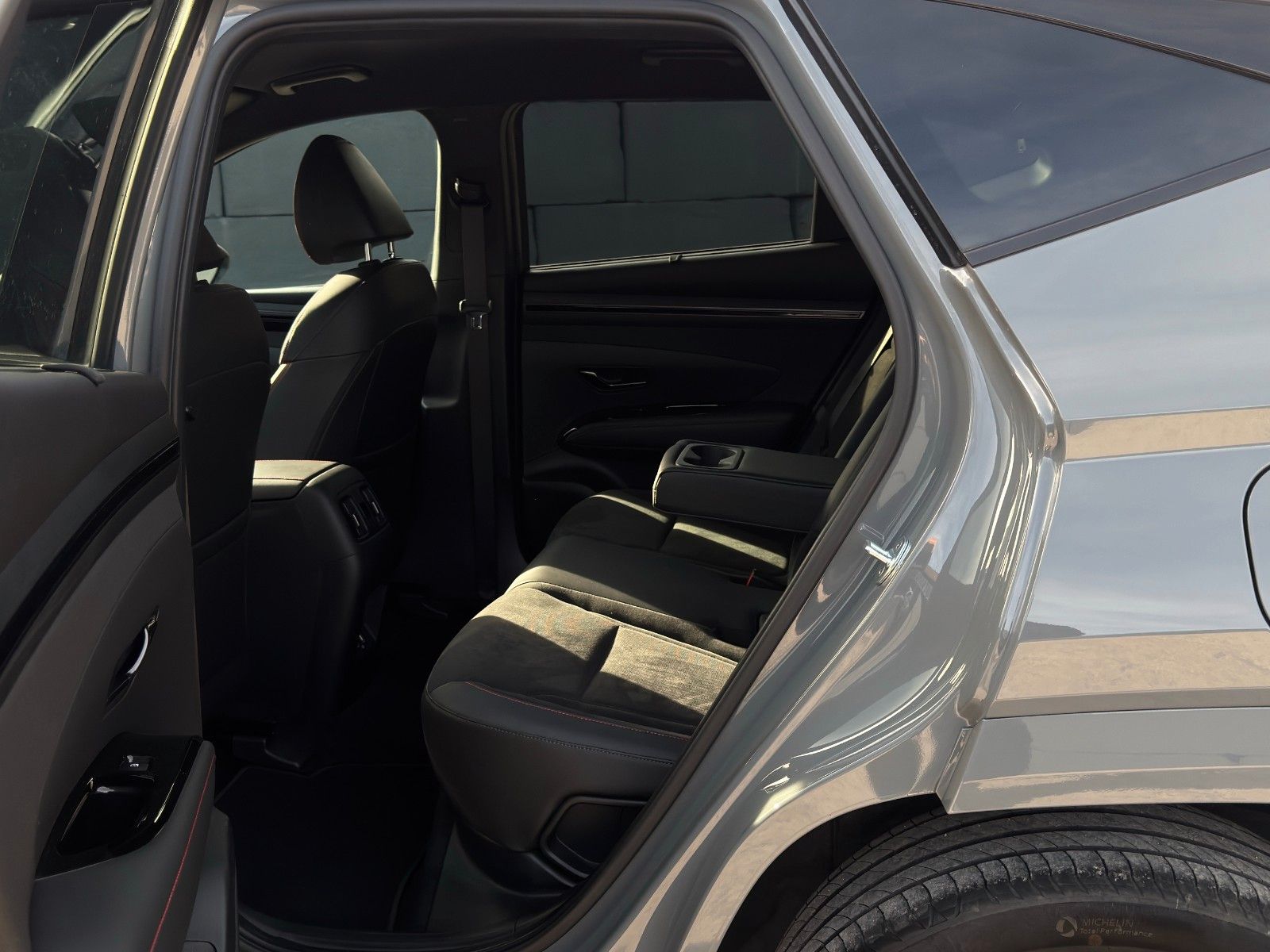 Fahrzeugabbildung Hyundai Tucson 1.6 T-GDI N-Line PHEV 4WD KRELL ACC CAM