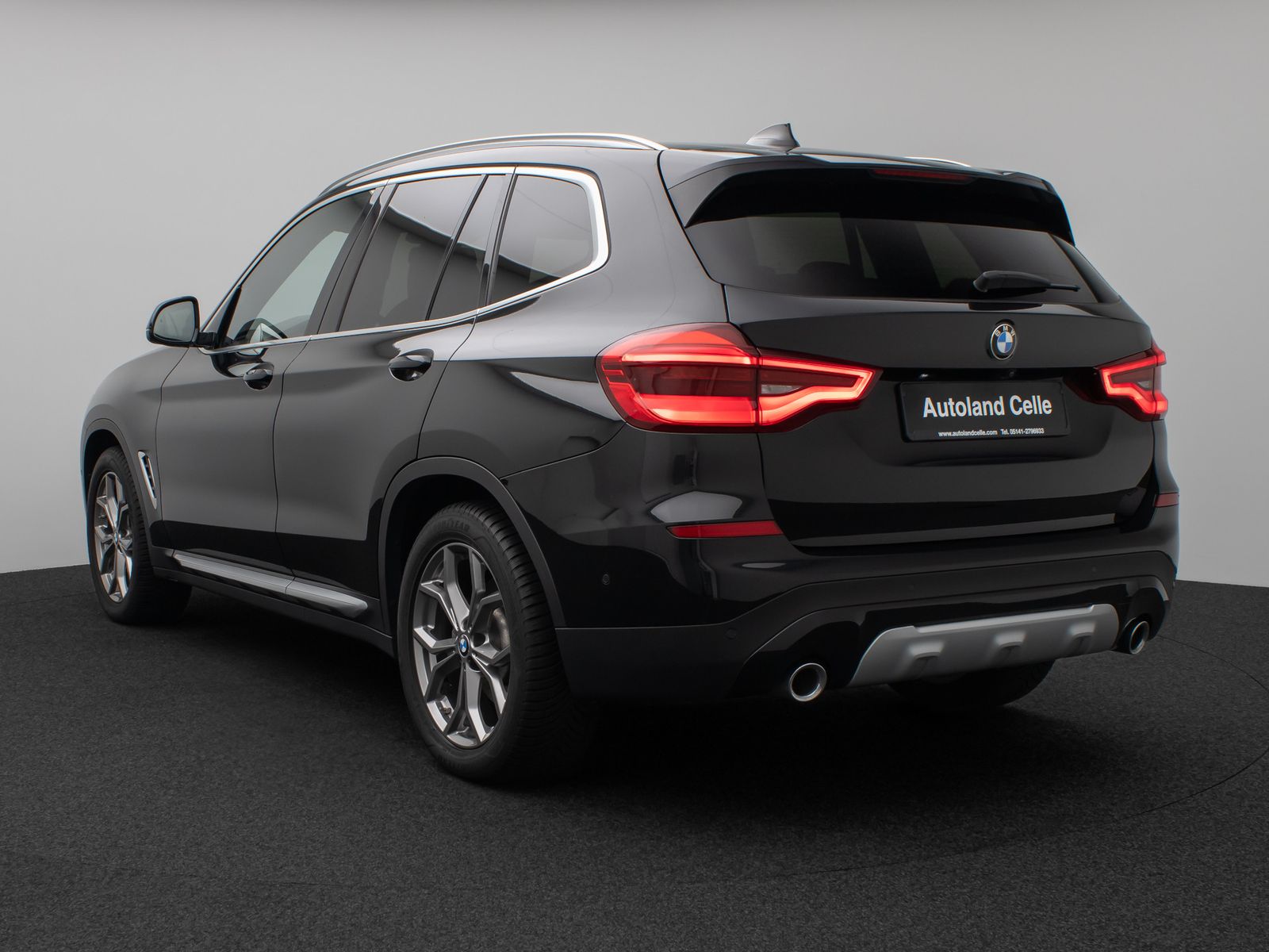 Fahrzeugabbildung BMW X3 xD20d xLine Kamera HUD H/K Komfort Sport 19"