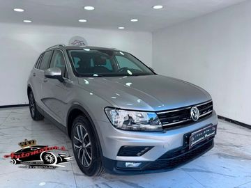 Volkswagen Tiguan - 1