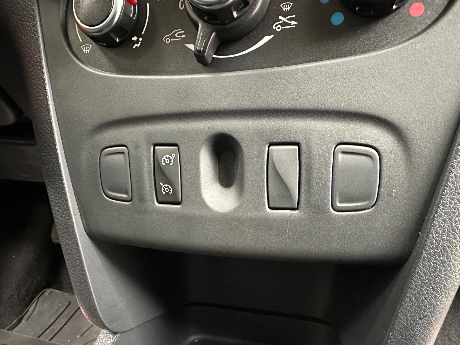 Dacia Sandero IIComfort Klima/AHK/TEMPOMAT/BLEUTOOTH